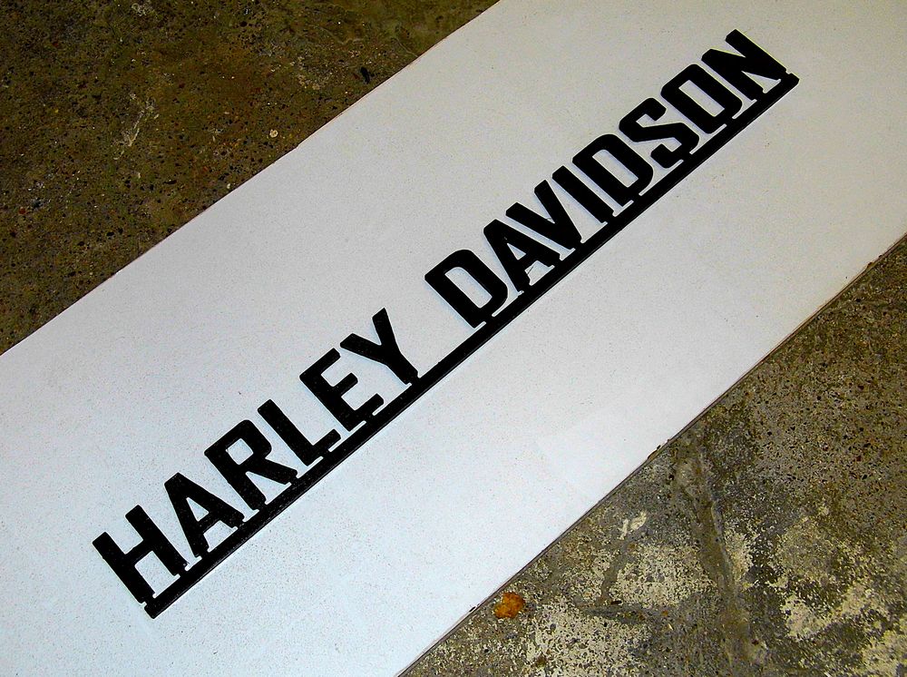Moto HARLEY DAVIDSON enseigne publicitaire lettrage publicit&eacute; collection motocyclette 