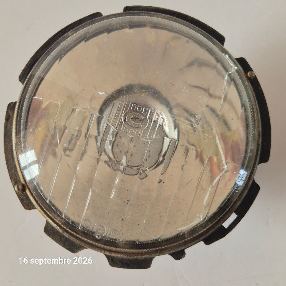 Optique de phare rond ancien de marque Cibi&eacute;, et un r&eacute;trovis 