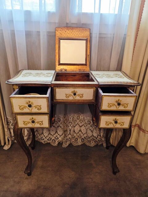 Coiffeuse v�nitienne 500 Paris 13 (75)