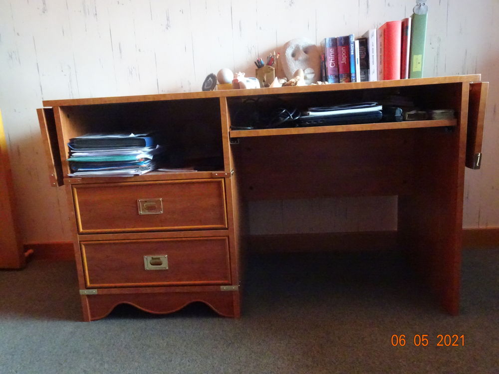 1 chambre enfant/adolescent, bon &eacute;tat
Mobilier enfants