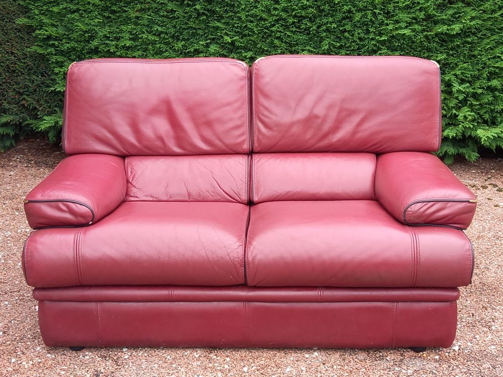 CANAPE CUIR BORDEAU EN BUFFLE Meubles