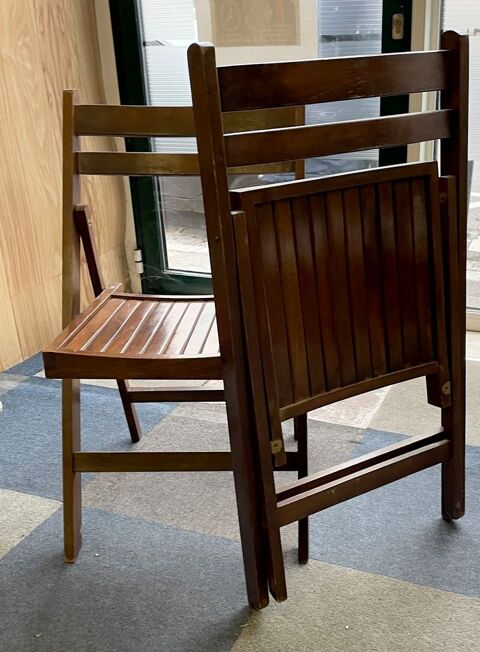 lot 2 chaises  pliantes bois 30 Le Raincy (93)