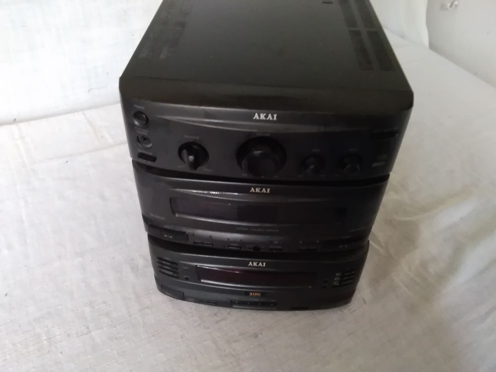 Chaine HIFI Akai Audio et hifi