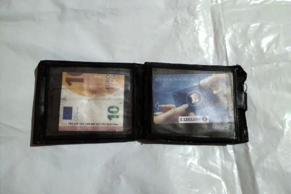 Portefeuille en cuir avec plusieurs compartiments &amp; 2 volets Maroquinerie