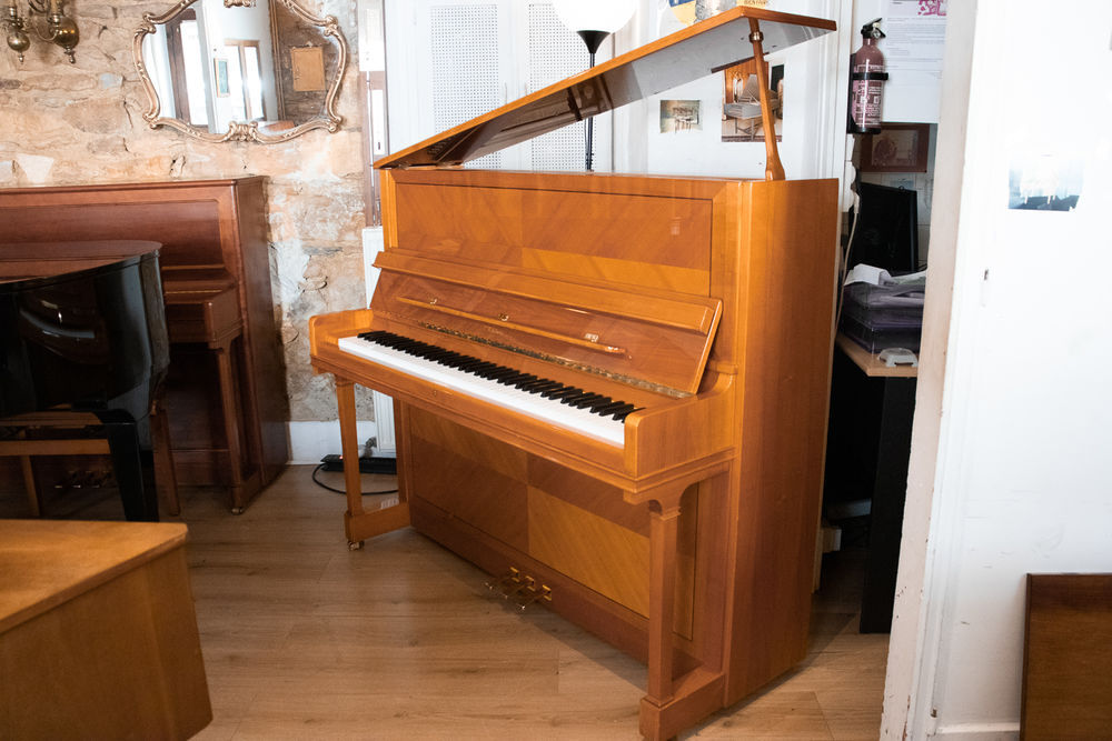 Piano Feurich125 Langlau Instruments de musique