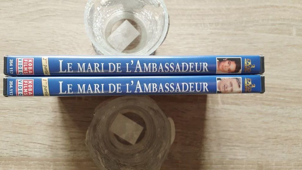"LE MARI DE L'AMBASSADEUR" 4 DVD. DVD et blu-ray