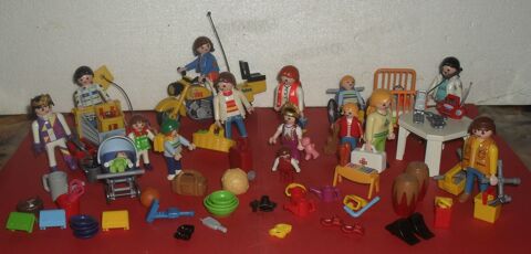 Playmobil 16 Personnages et accessoires 15 Montreuil (93)