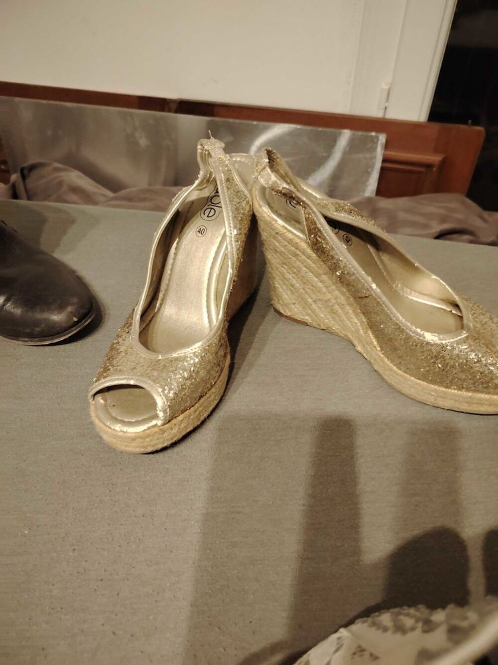 chaussures taille 40 femme ou travesti Chaussures