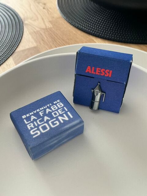 Alessi rare miniature broche La conica design Aldo Rossi vin 25 Notre Dame De Grace (44)