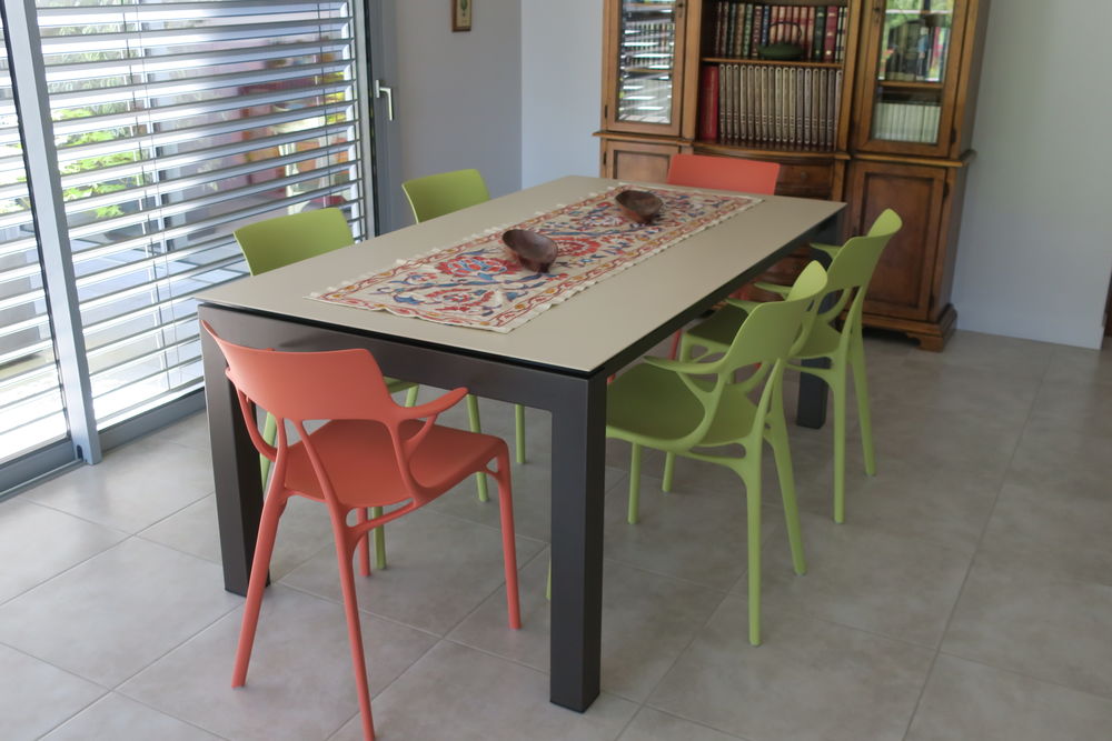 2 chaises KARTELL par Philippe STARCK Meubles
