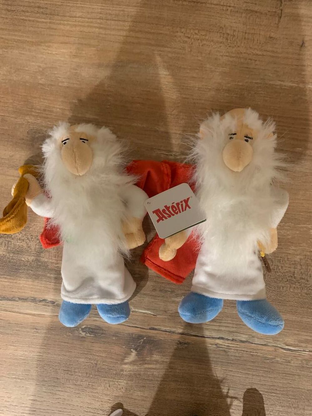 Lot de 4 peluches \'\' Ast&eacute;rix et Obelix \'\' Puériculture