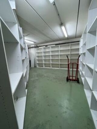  Remise / Grange � louer 1 pi�ce 25 m�