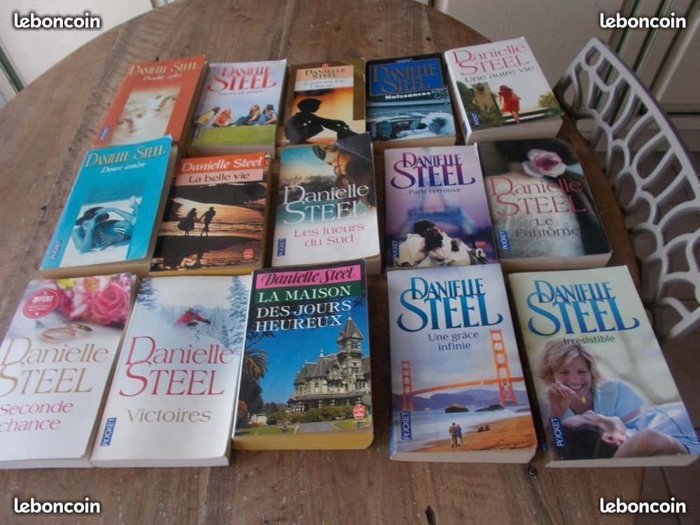 LOT DE ROMANS DE DANIELLE STEEL Livres et BD
