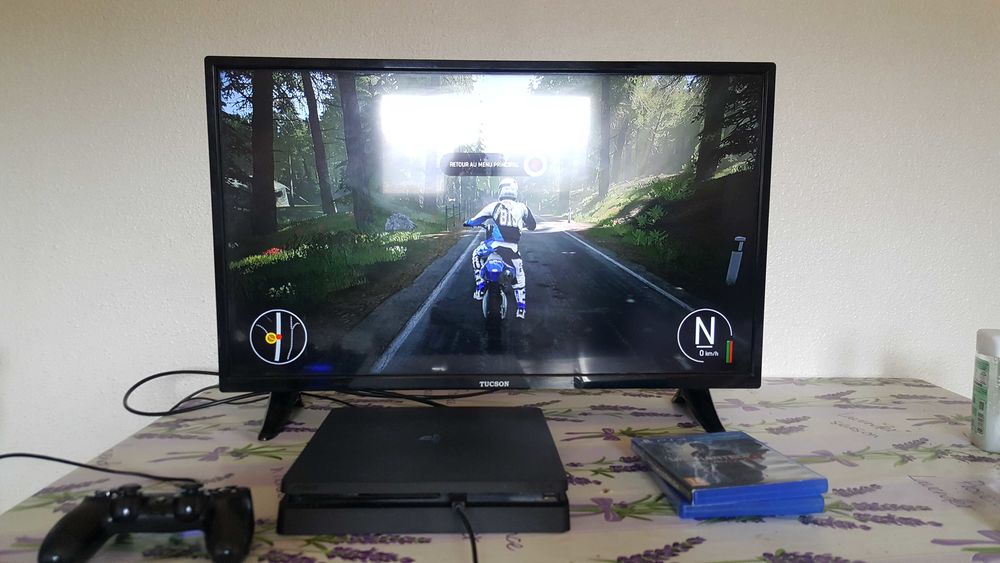 lots PS4 slim 500 go avec TV LCD Consoles et jeux vid�os