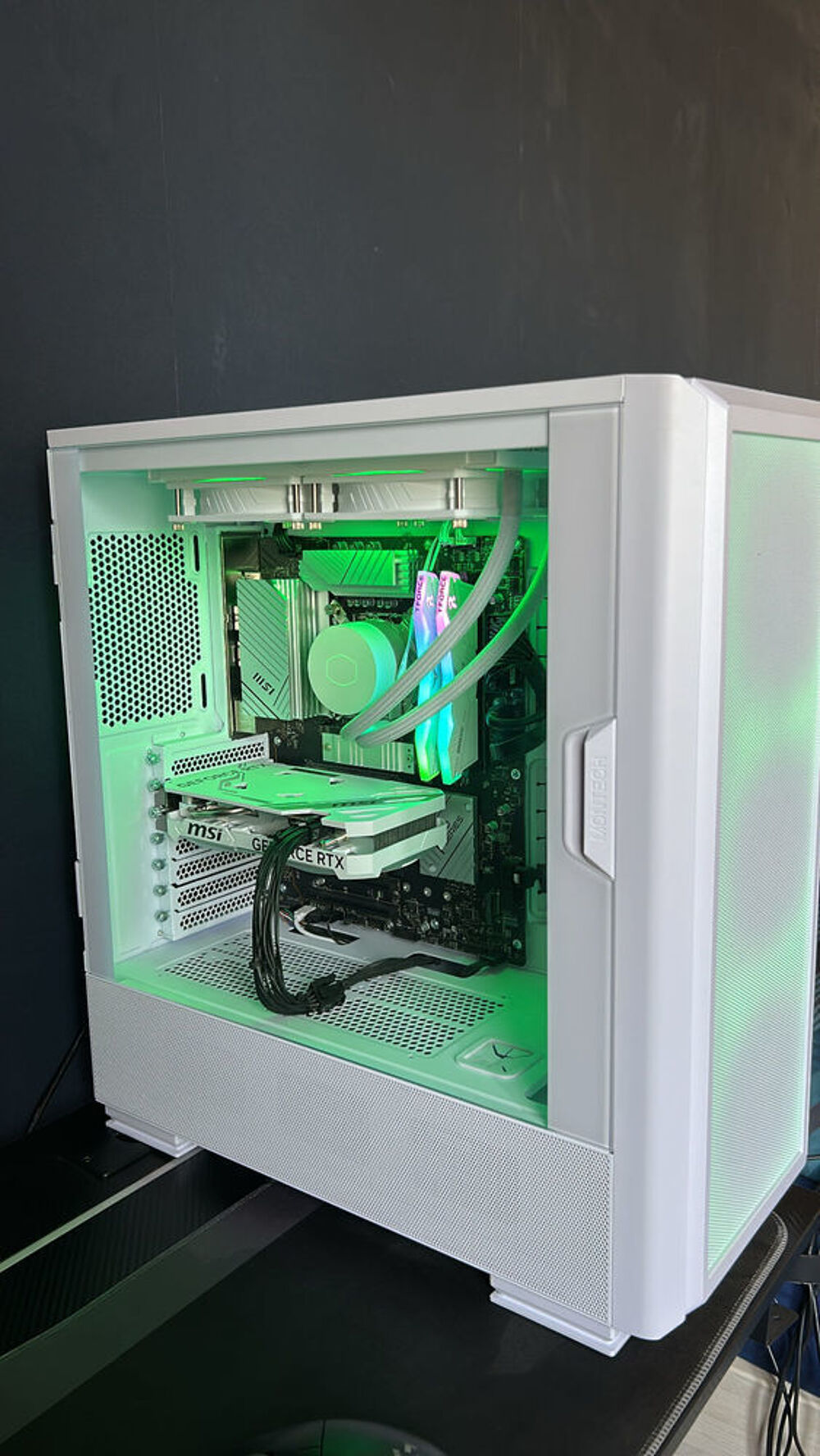 SETUP GAMING COMPLET RTX 4060 + i5-14400F + 32 Go RAM + ECRAN 240Hz NEGOCIABLE Matériel informatique
