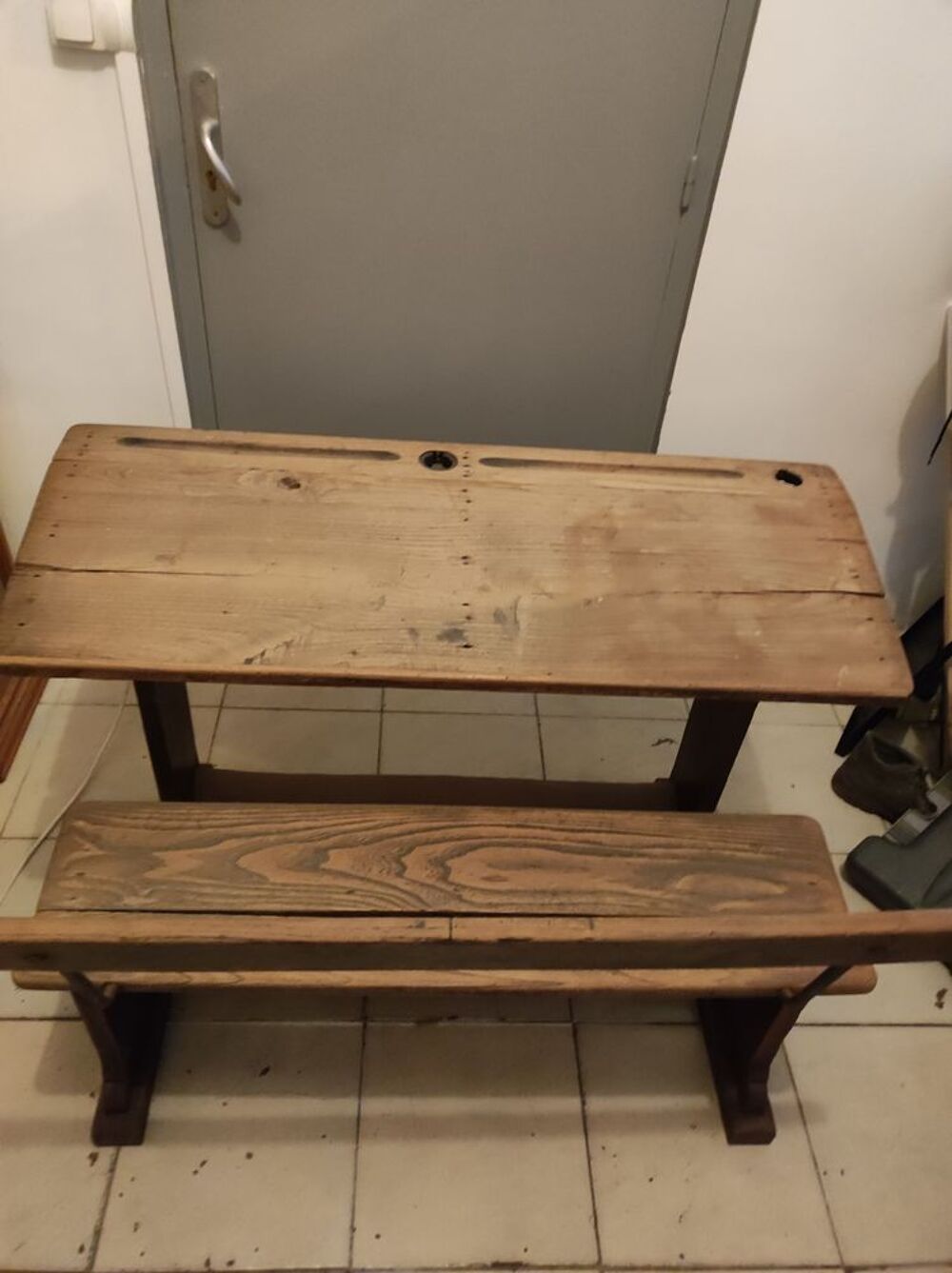 Ancienne table d'&eacute;cole 