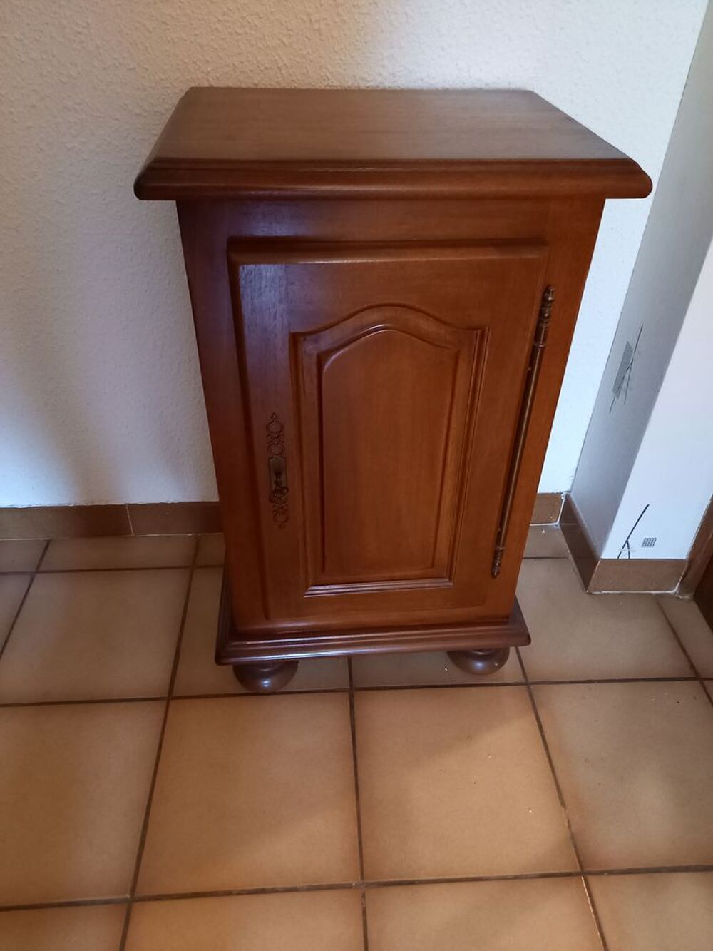 Table de chevet haute Meubles