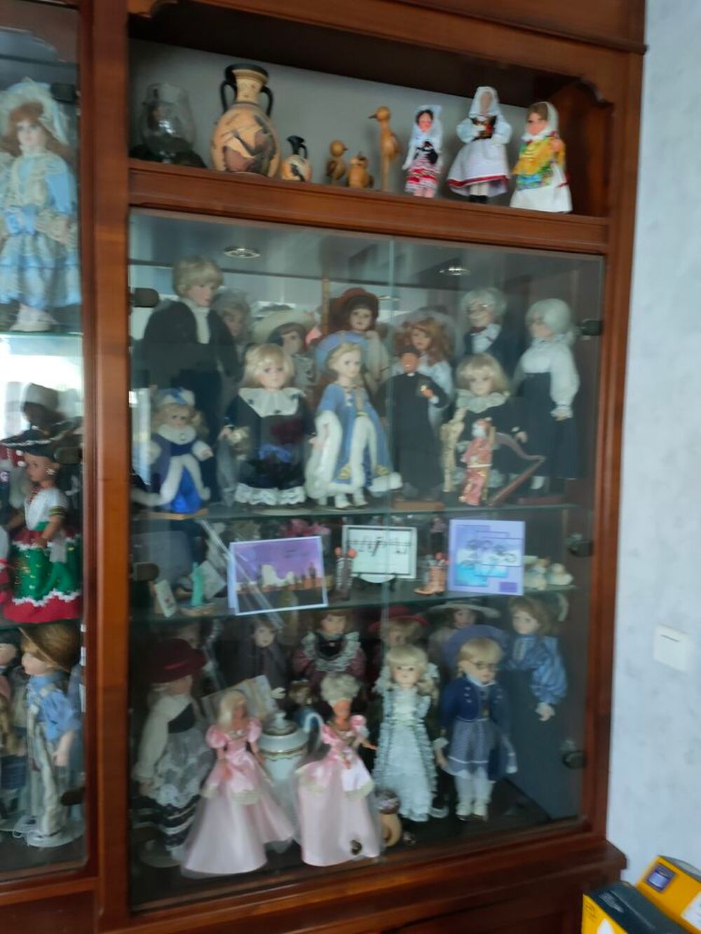 Collection de poup&eacute;es 