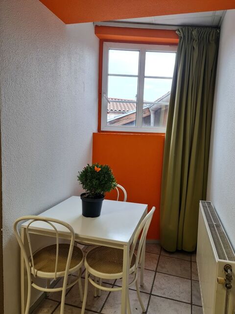   Studio meublé avec charges comprise  Loft - 1 pièce(s) - 20 m²