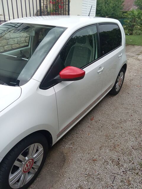 Volkswagen UP Up 1.0 90 BlueMotion Technology BVM5 Up! Beats Audio 2018 occasion Lons-le-Saunier 39000