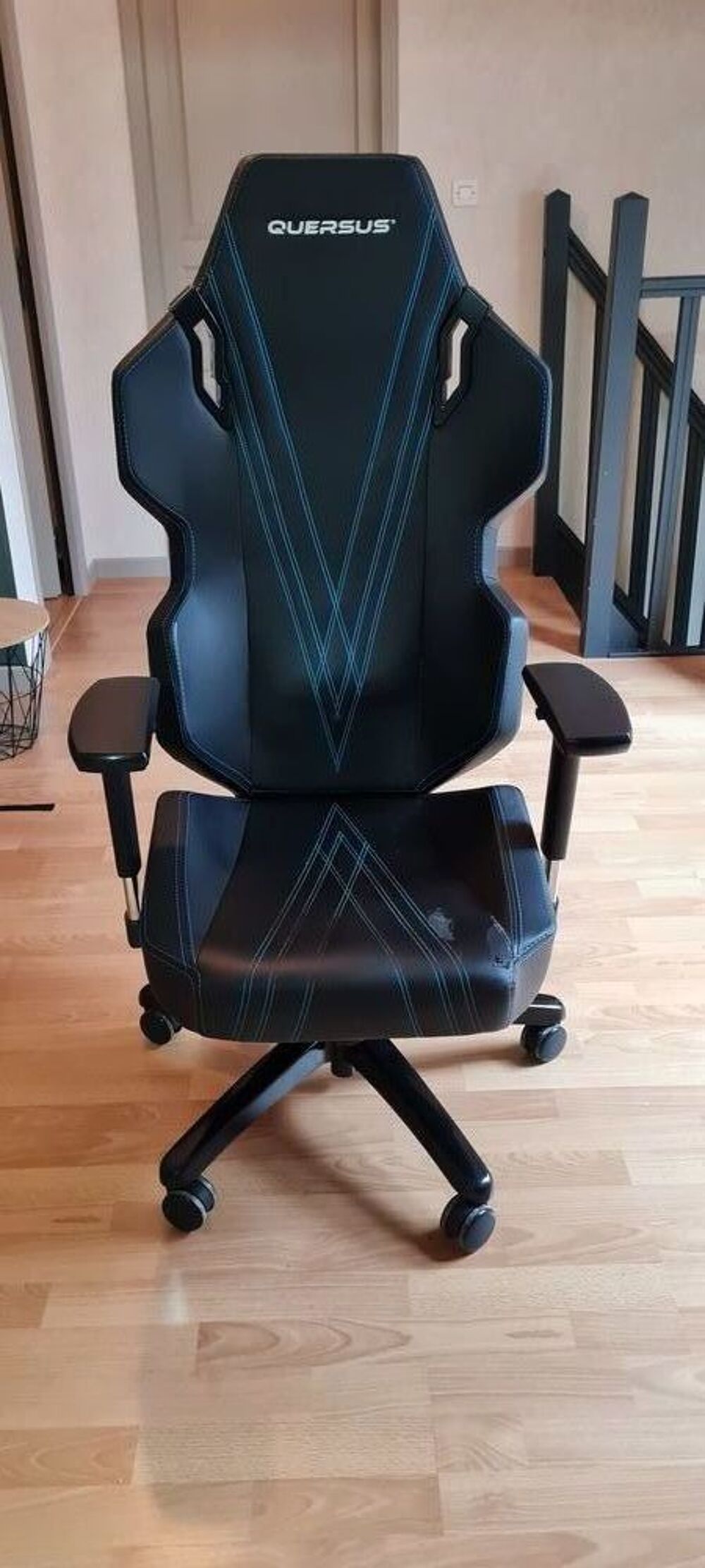 Chaise QUERSUS EVOS 303/XB
Meubles