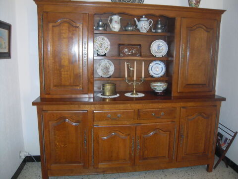 GRAND VAISSELIER EN CHENE.
600 Villeveyrac (34)