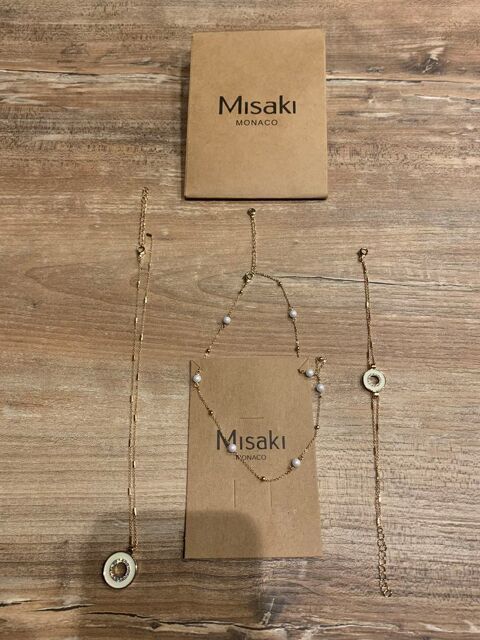 2 Colliers + 1 Bracelet  femme     Misaki - Mo 20 Saleilles (66)