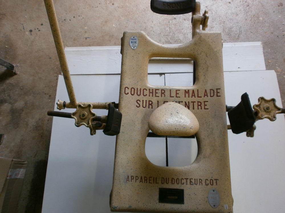 ANCIEN APPAREIL DE REANIMATION 