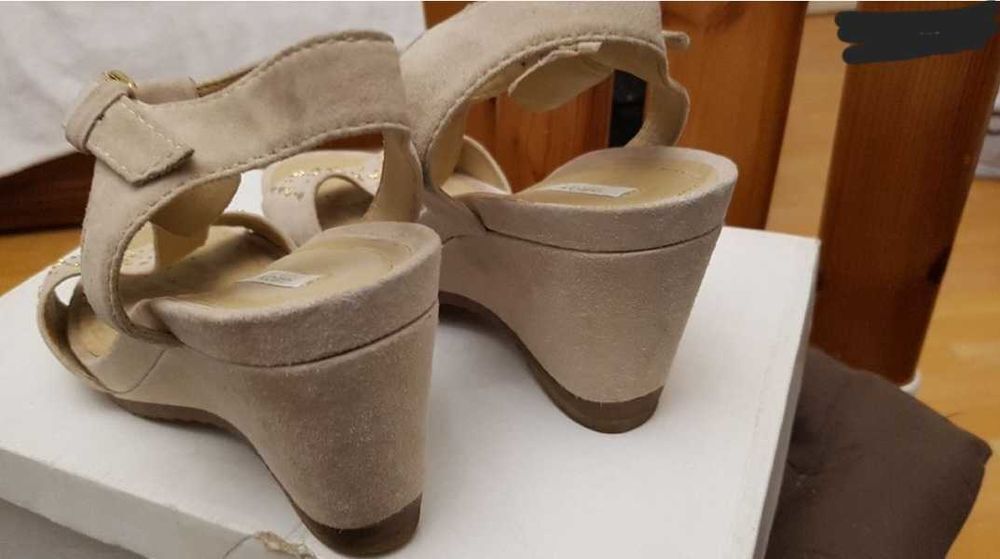 Chaussures TBE GEOX Strass Compens&eacute;es nubuck beige T38 Chaussures