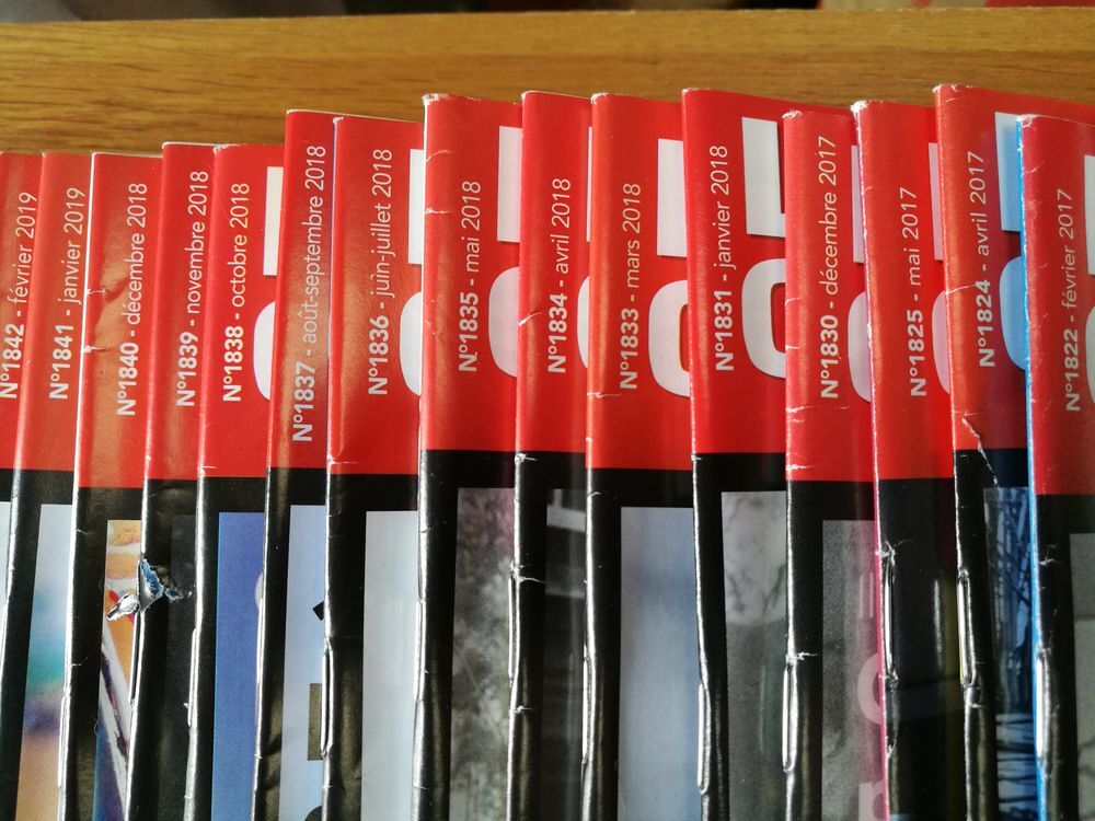 magazines " la voix du combattant." 