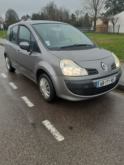 Renault Grand Modus grand modus tce 100 cv din Expression 2009 occasion Nevers 58000