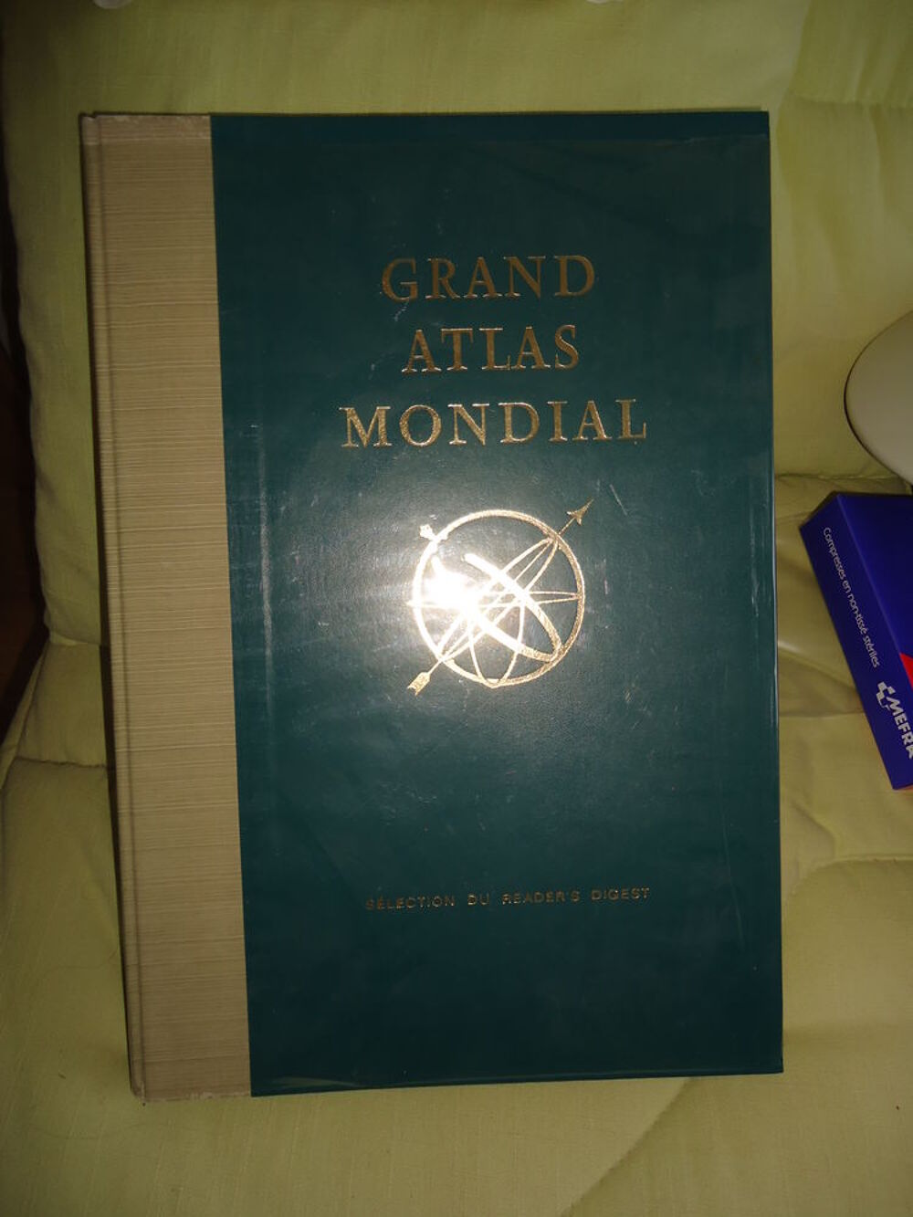 LIVRES ATLAS Livres et BD