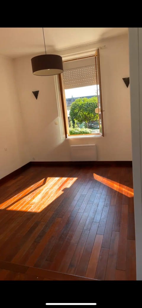  Maison � louer 4 pi�ces 75 m� Ch�teau-du-loir