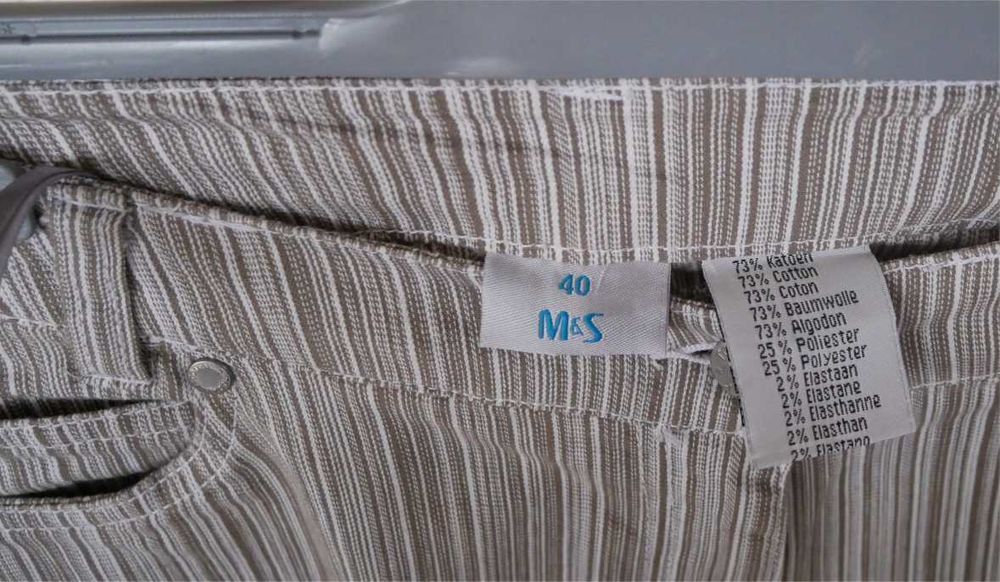 pantacourt femme ray&eacute; Vêtements