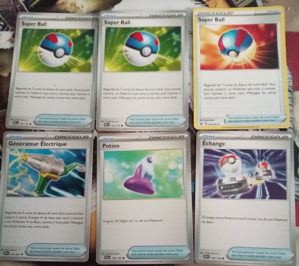POKEMON X 50 CARTES Jeux / jouets