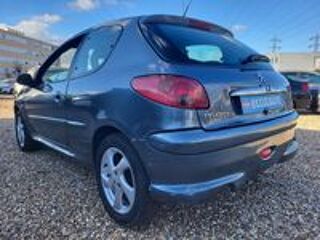 206 1.6e 16v Sport 2005 occasion 78540 Vernouillet
