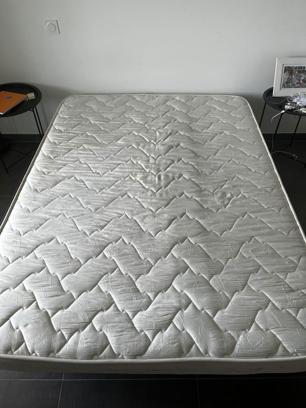 Matelas + sommier Meubles