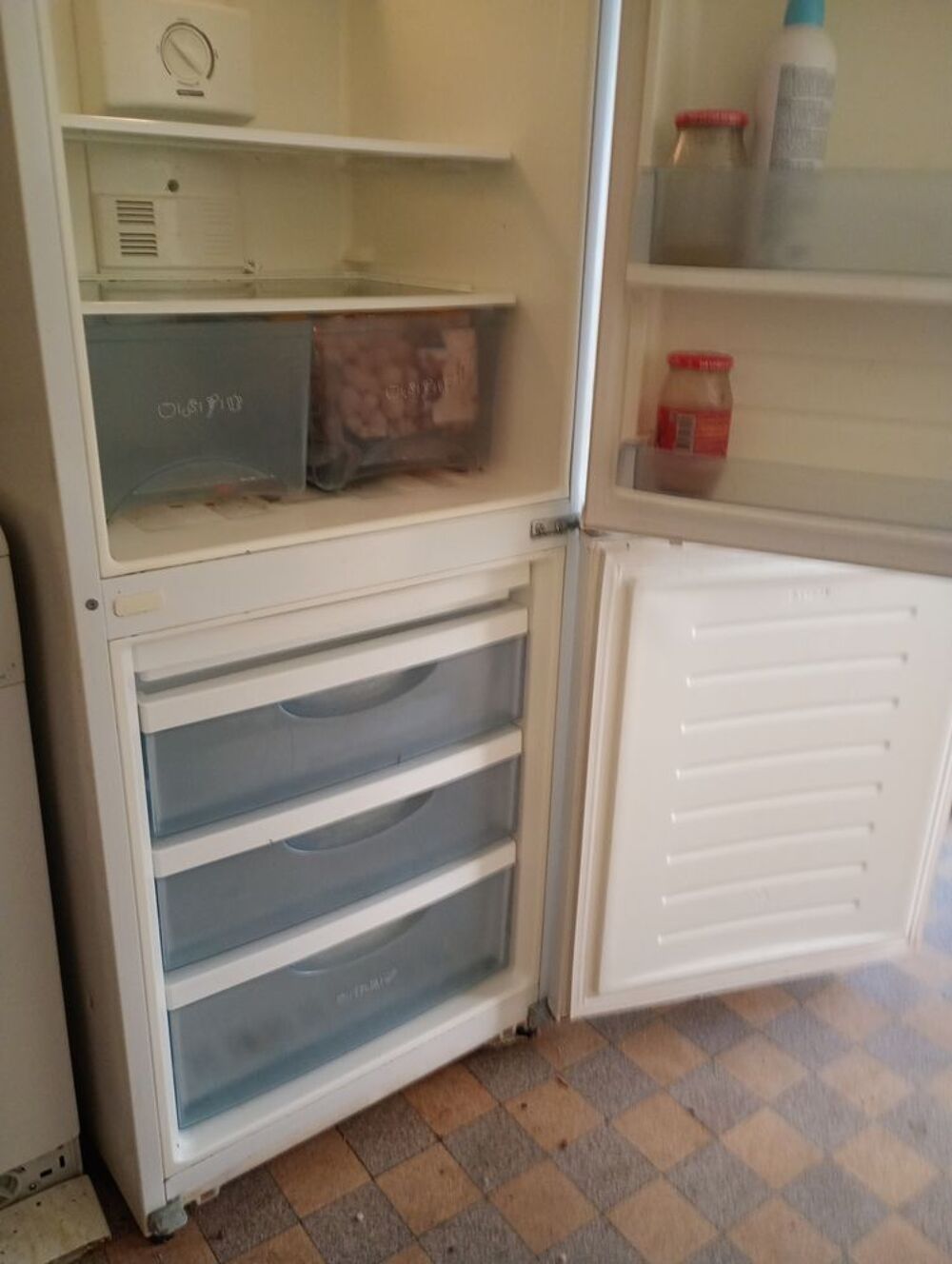 Lot &eacute;lectrom&eacute;nager - Lave-linge + Frigo combin&eacute; - 160€ Electroménager
