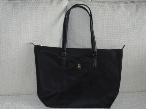 Sac fourre -tout femme neuf  (Tommy Hilfinger ) 65 Le Thillot (88)