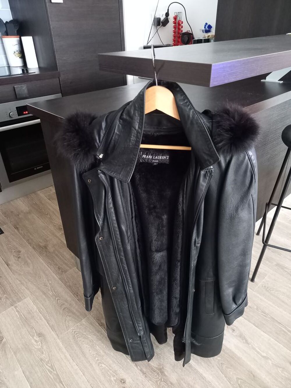 MANTEAU EN CUIR DE CHEZ LAURENS ACHETE A PARIS Vtements