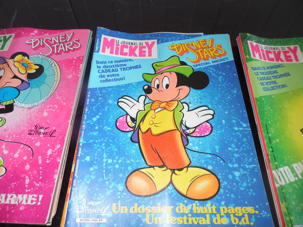 LE JOURNAL DE MICKEY Livres et BD