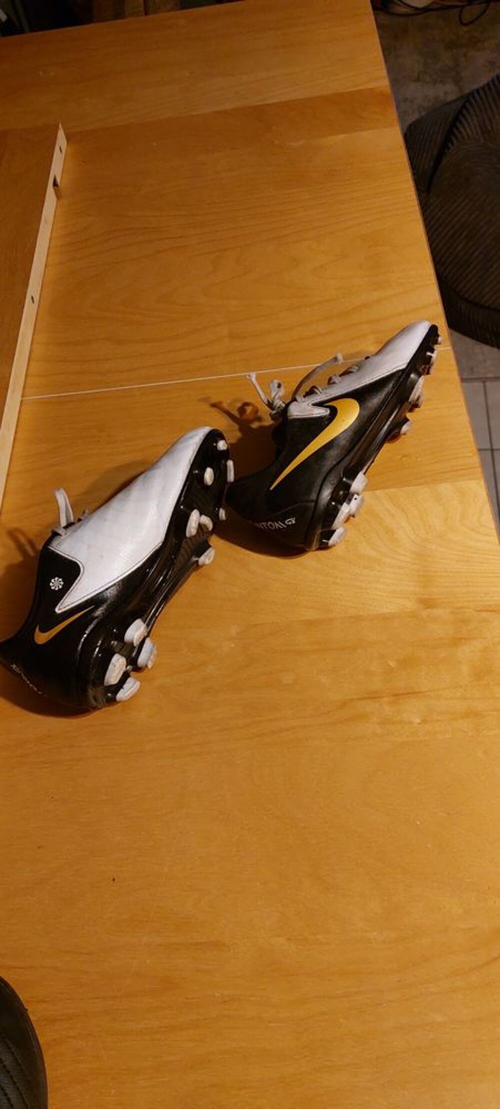 Chaussure de foot enfant Sports