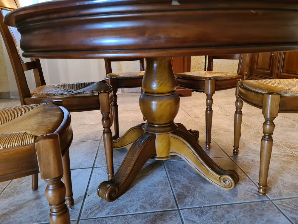 Table de salle &agrave; manger en bois massif +6 chaises Meubles