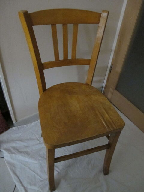 Chaise en bois 7 Orléans (45)