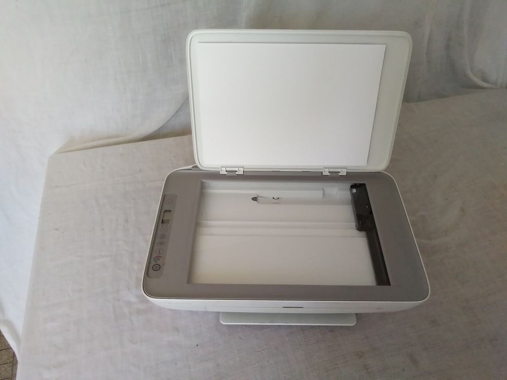 Imprimante HP Deskjet 2720e Matériel informatique