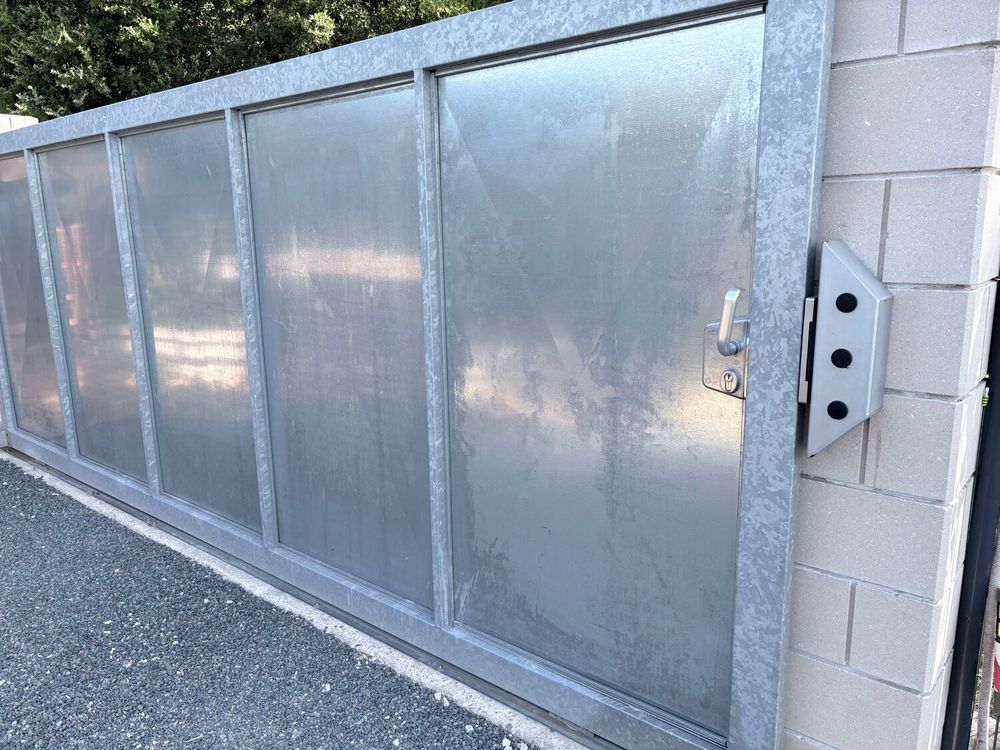 PORTAIL COULISSANT METAL RECENT Jardin