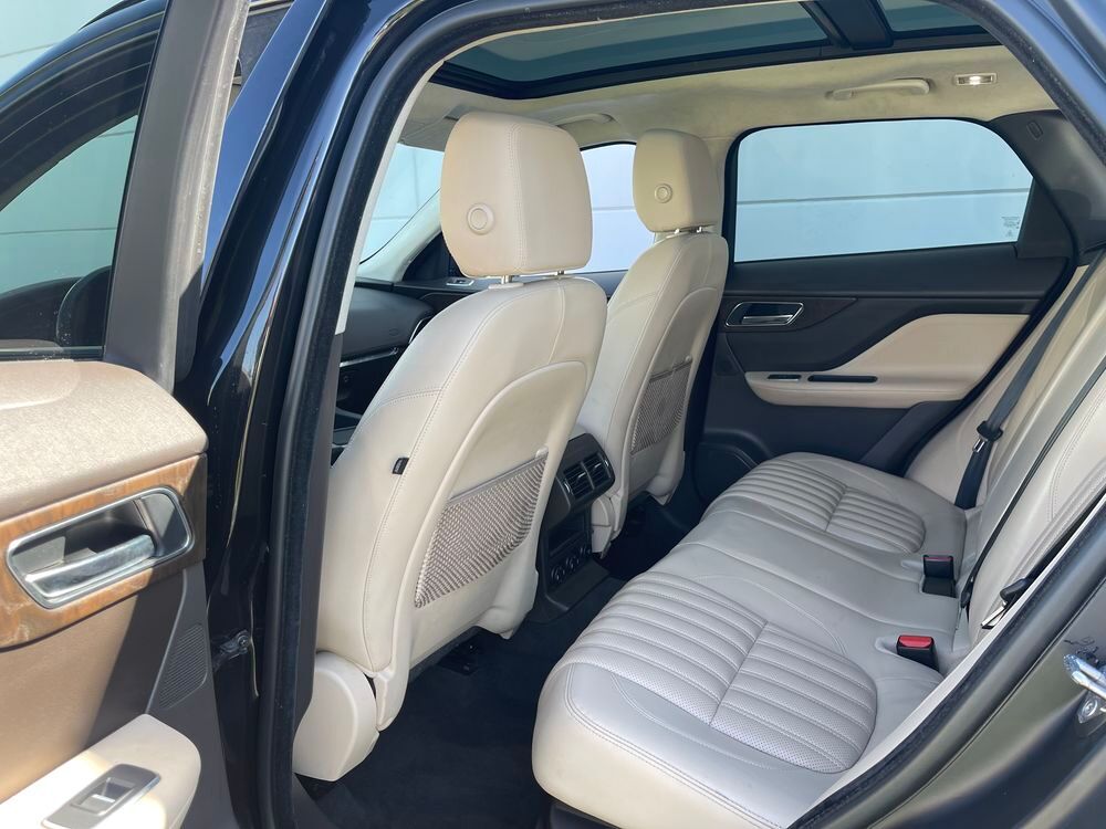 F-PACE F-Pace 2.0 D - 180 ch AWD BVA8 Prestige 2020 occasion 33700 M&eacute;rignac