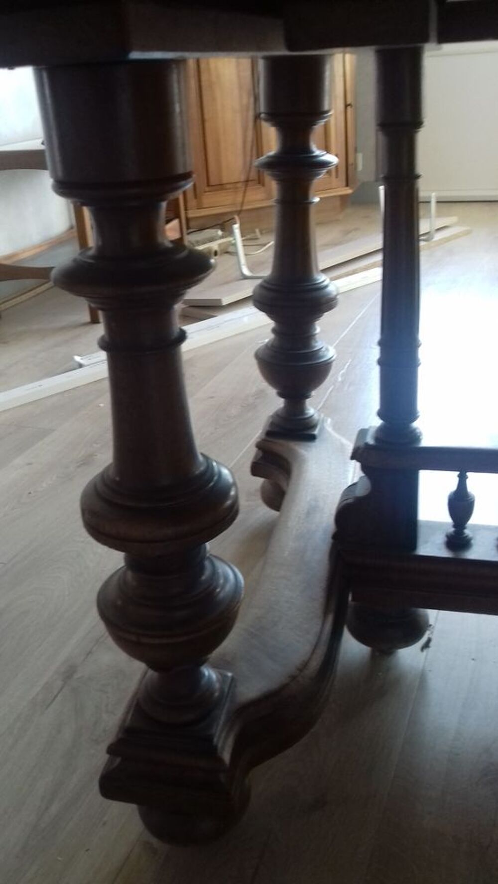 Table de salle &agrave; manger RONDE Diam&egrave;tre 1,20 M Meubles