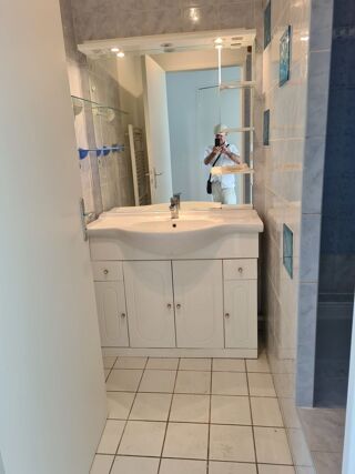  Appartement à louer 3 pièces 73 m²