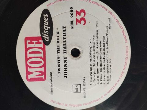 vinyl JOHNNY HALLYDAY 7 La Seyne-sur-Mer (83)
